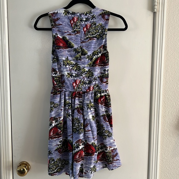 Topshop Hawaiian Print Dress - Picture 8 of 10